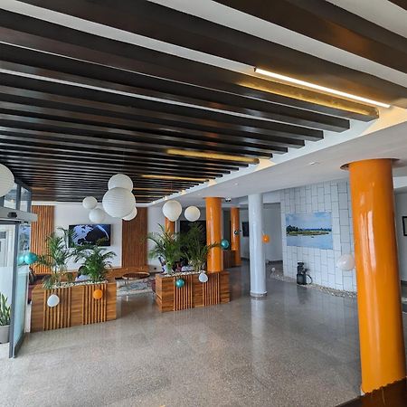 Les Ombrelles Appart'Hotel Cotonou Bagian luar foto