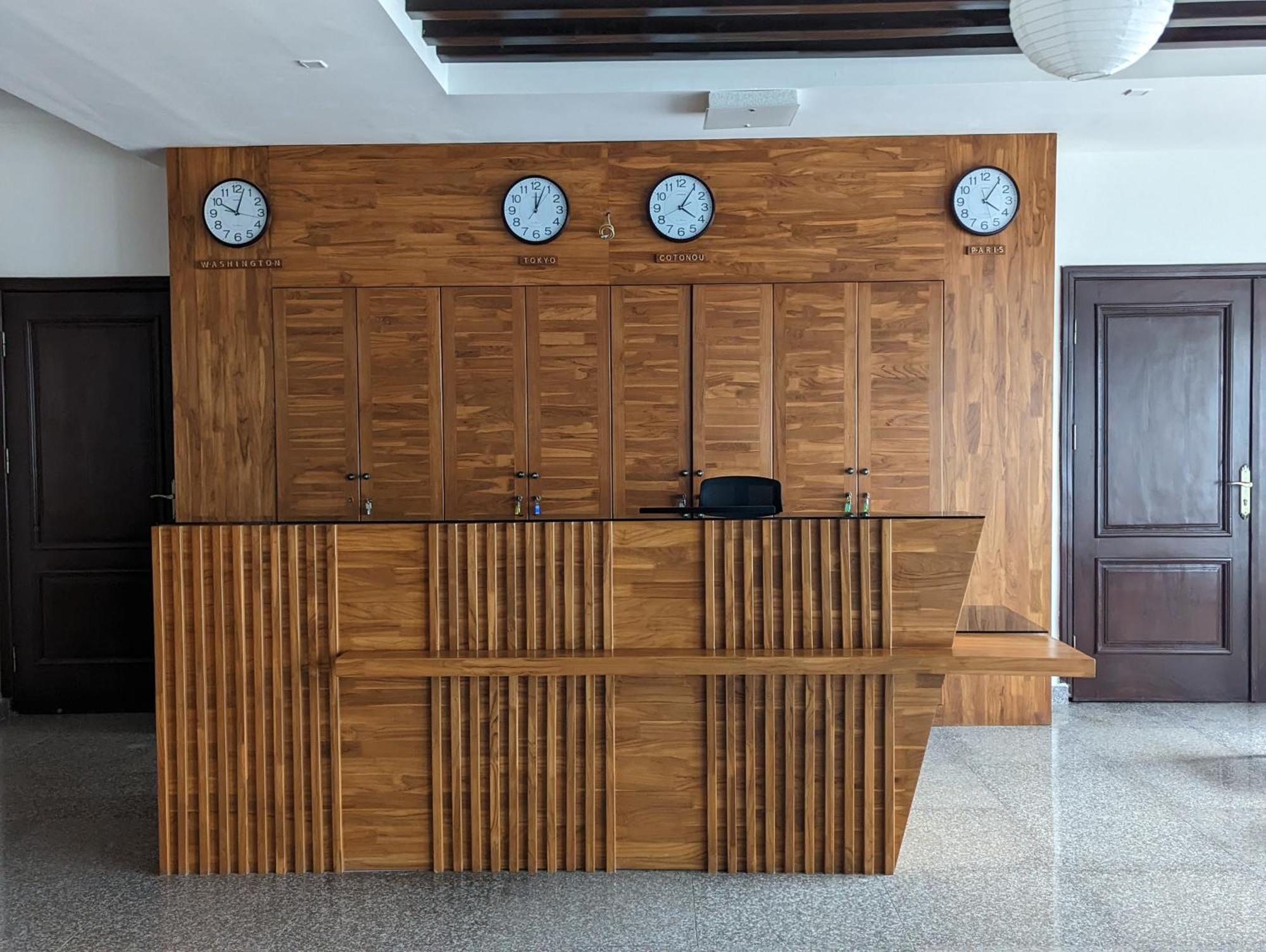 Les Ombrelles Appart'Hotel Cotonou Bagian luar foto