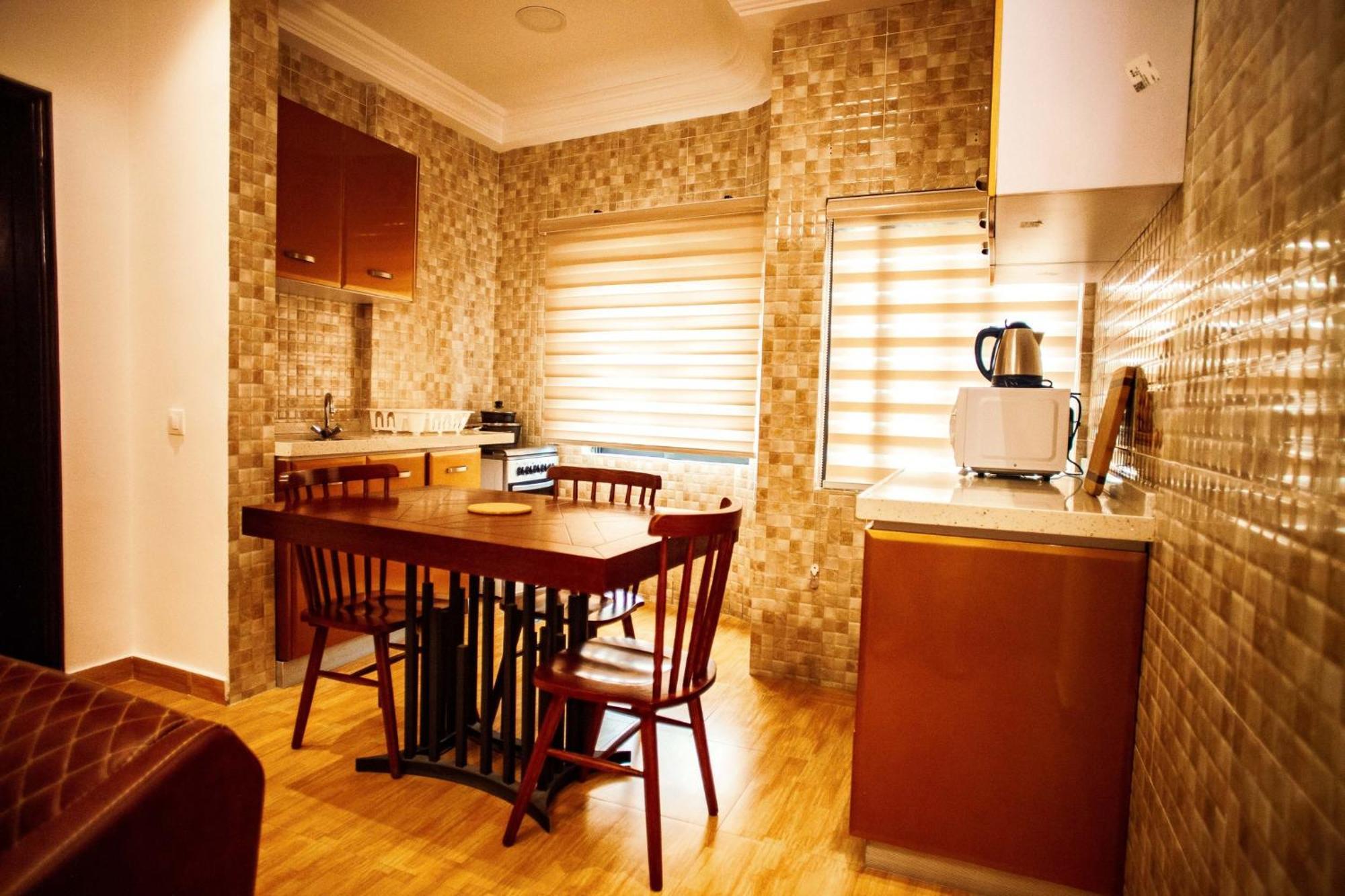 Les Ombrelles Appart'Hotel Cotonou Bagian luar foto