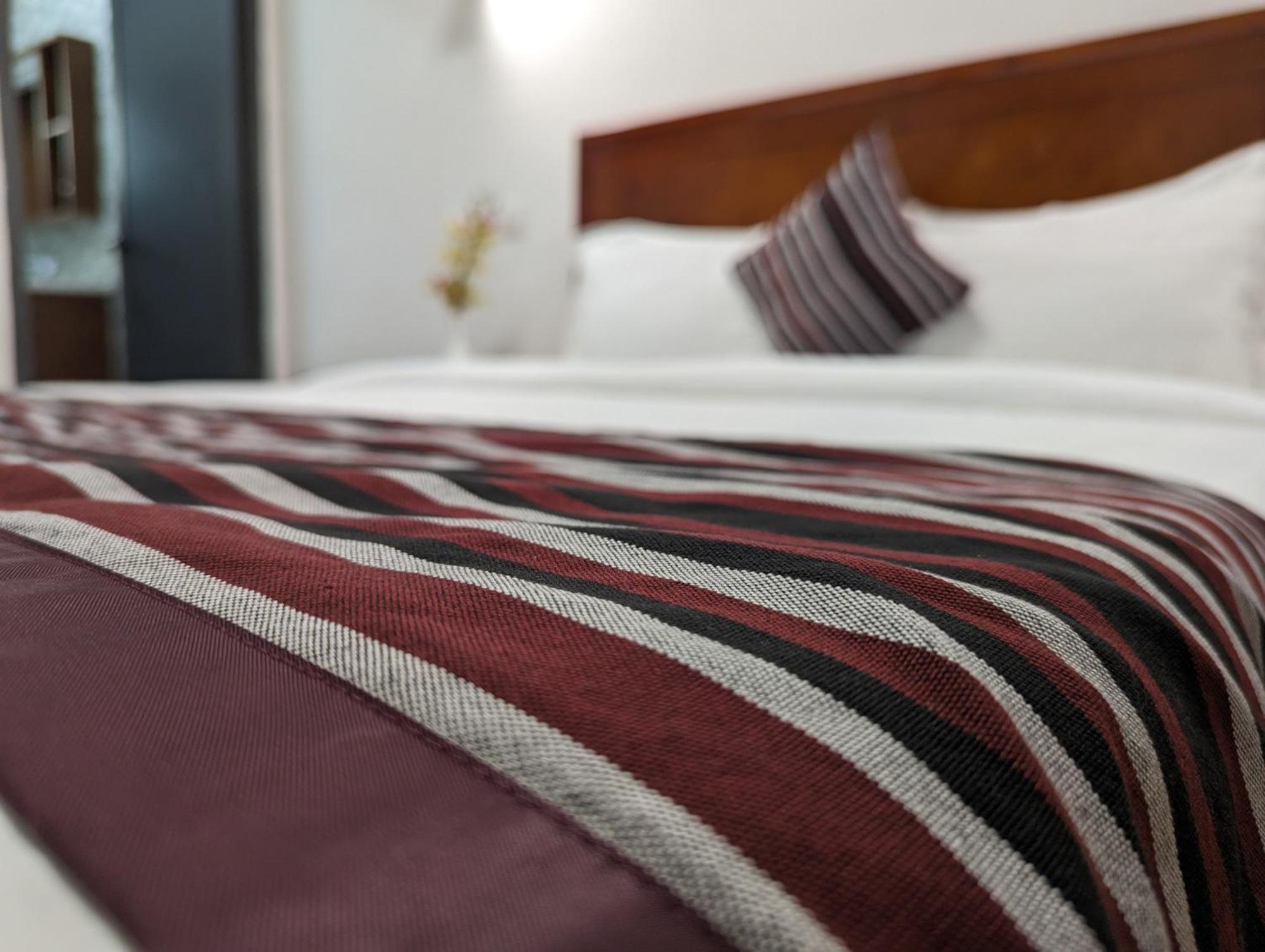 Les Ombrelles Appart'Hotel Cotonou Bagian luar foto